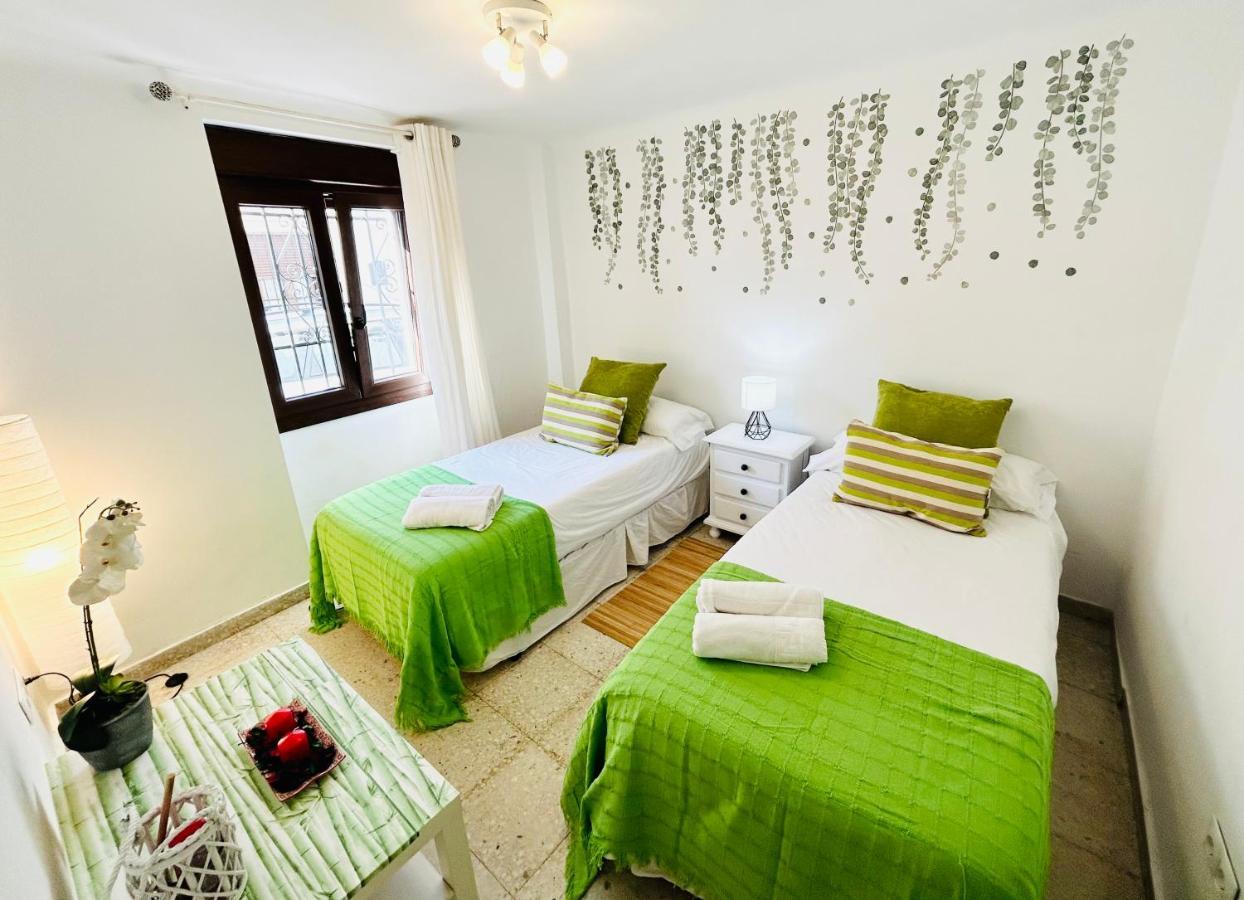 Cozy Town House With Terrace And Free Wifi Villa Ronda Kültér fotó